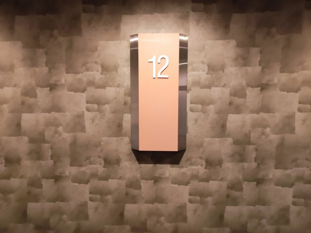 １２階エレベーターホール